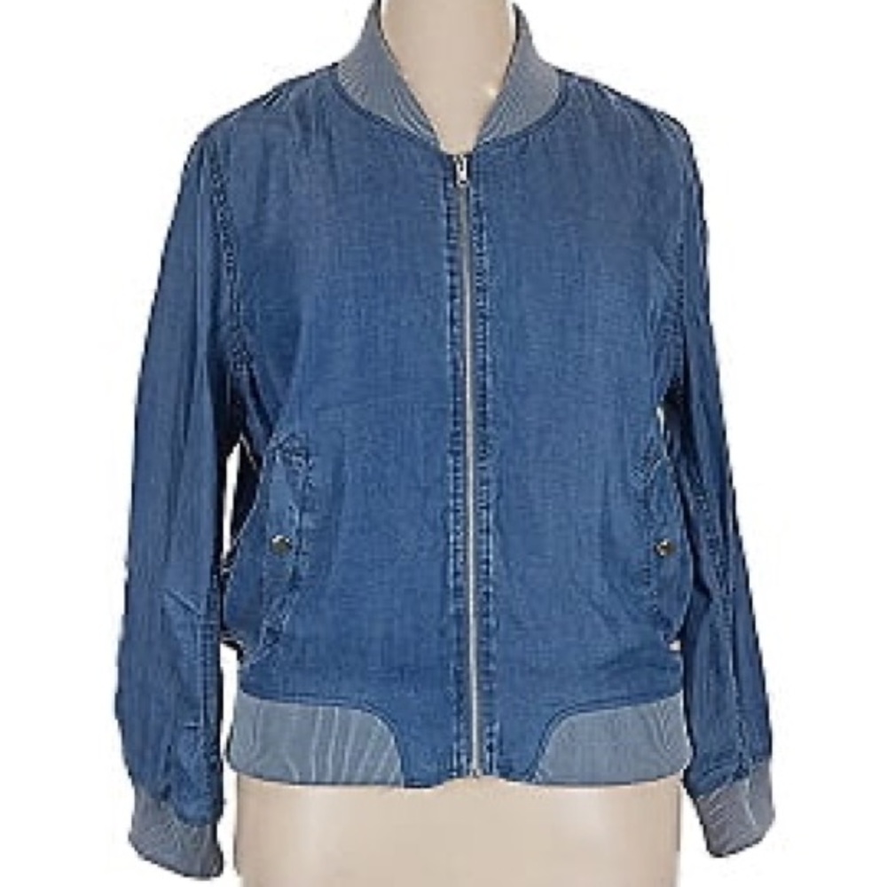 PEYTON JENSEN Women's Classic Blue Chambray Bomber Jacket NWOT